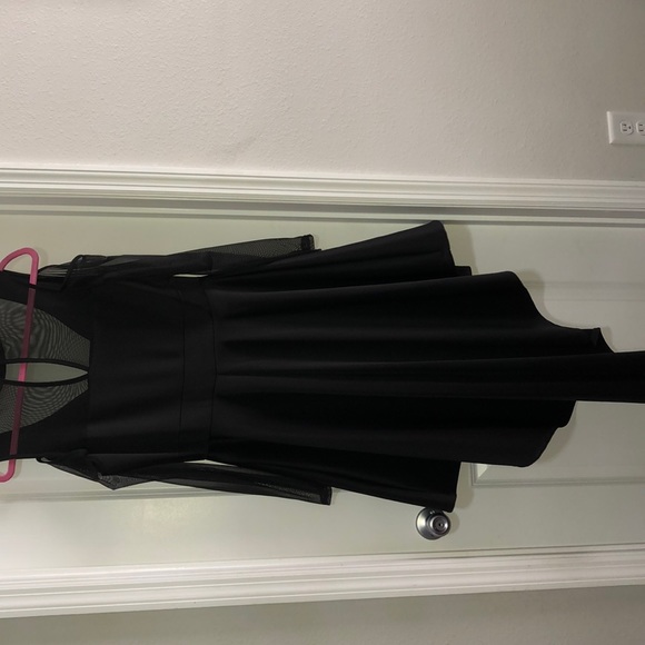 Dress - Picture 6 of 12